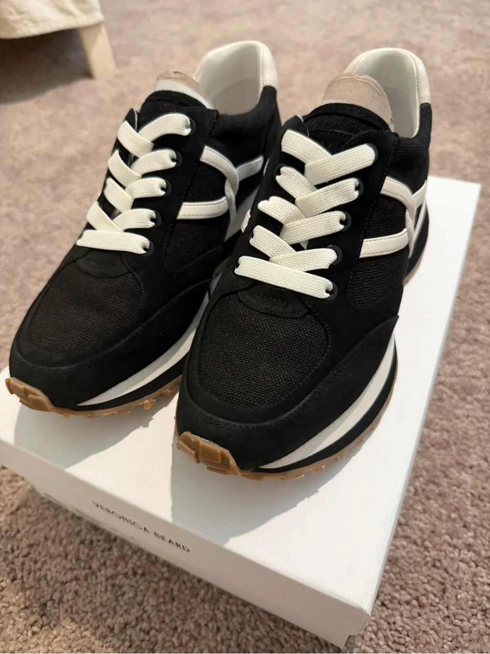 NEW Veronica Beard Valentina Sneaker 9.5